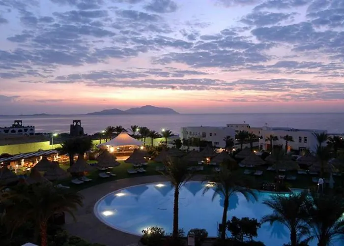 Üdülőközpont Pickalbatros Golf 5*