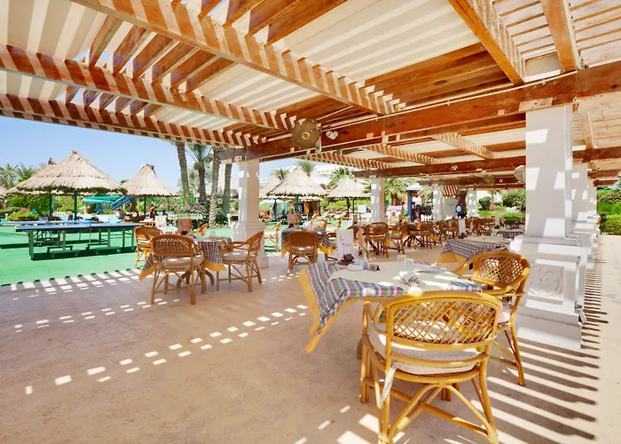 Üdülőközpont Pickalbatros Golf 5*